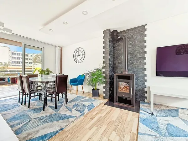 Maison Angers avec 2 Studios