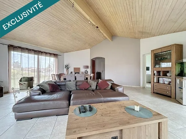 Plain-pied lumineux 136 m² - 4 chambres - Jardin & Garage