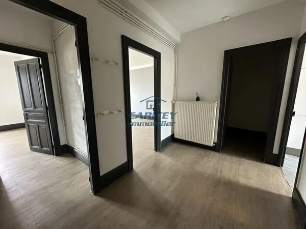 APPARTEMENT CENTRE VILLE LURE 78.5m2