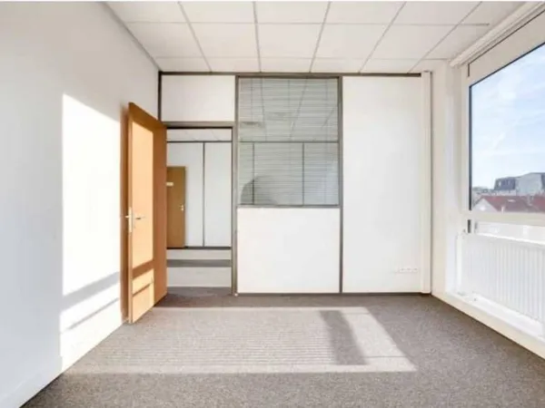 Bureaux 393 m²