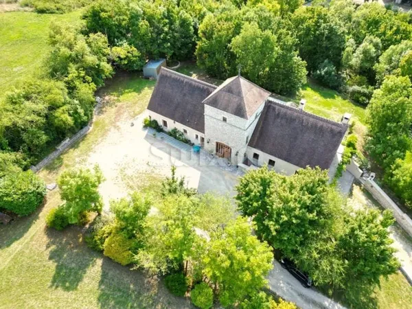 Maison 7 pièces 274 m²