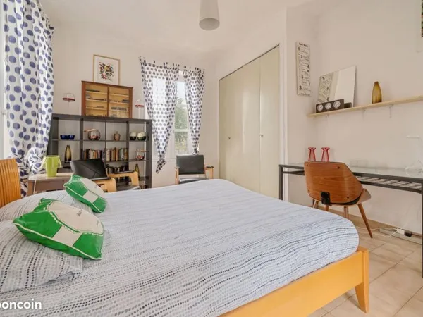 T3 meuble - Terrasses - acces jardin 700m2
