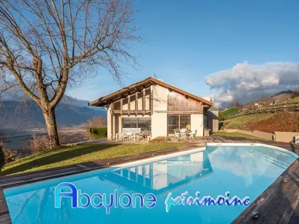 Maison de 162 m² sur un terrain de 1823 m²
