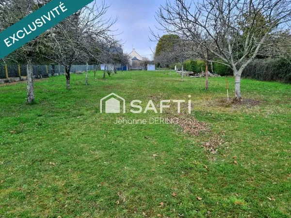 Terrain 766 m²