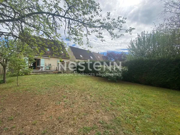 Maison individuelle - domaine de l'épine - très beaux volumes - 4 chambres - sous-sol total - terrai