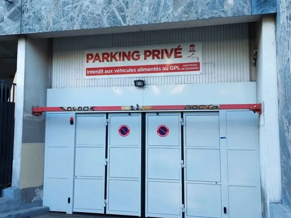Place de parking sous terrain sécurisé - Mairie 19ème