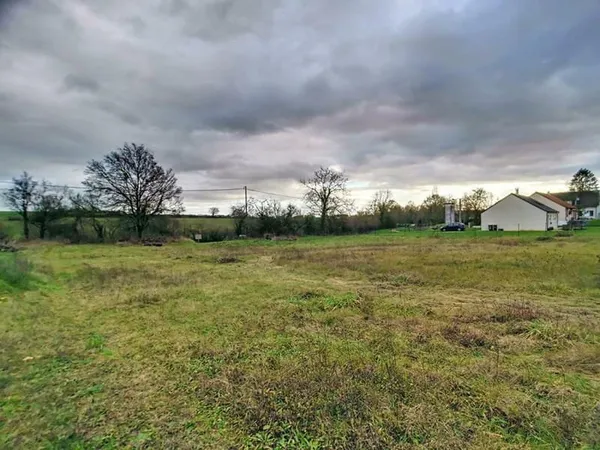 Terrain Les Aix D Angillon 1529 m2
