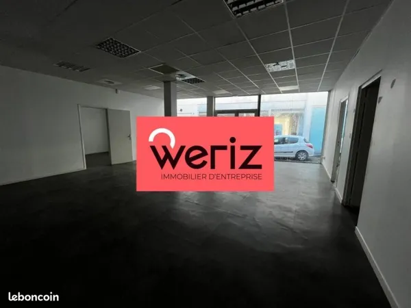 Local industriel 875 m²