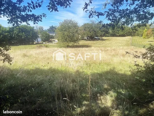 Terrain 1686 m² SADROC
