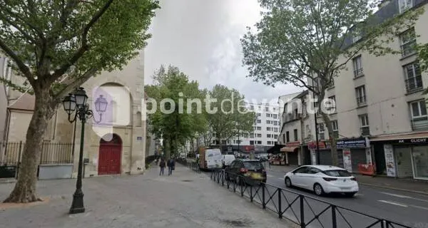 Local commercial 105 m²