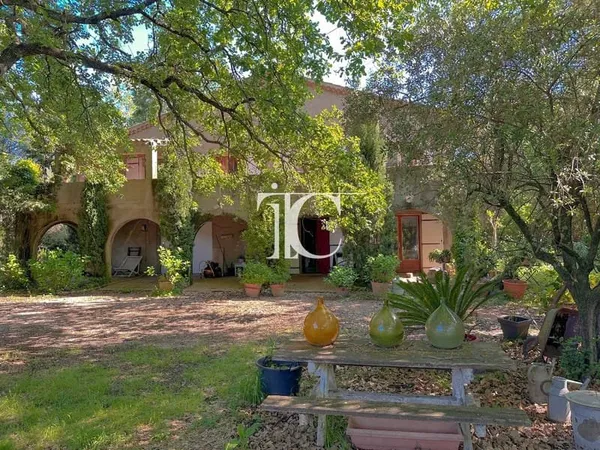 Maison Vente Saint-Ambroix 8p 187m² 305000€