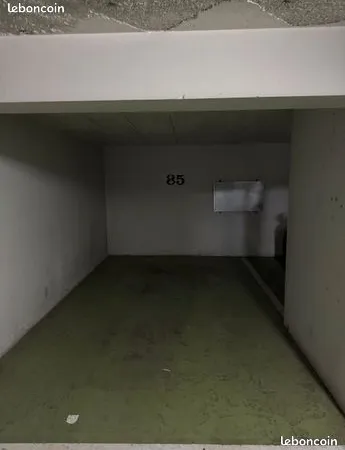 Location Place Parking Paris 10, Colonel Fabien