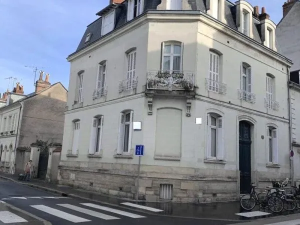 Maison 10 pièces 270 m²