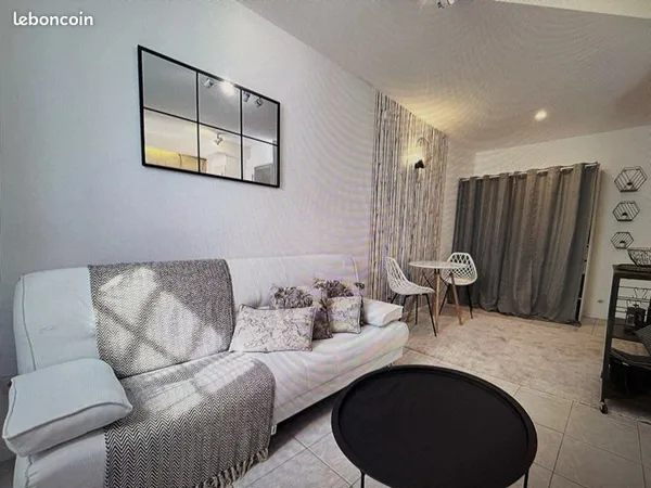 Loue studio meublé 22m2