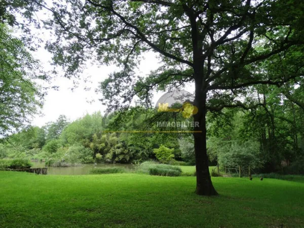 Terrain 135755 m²