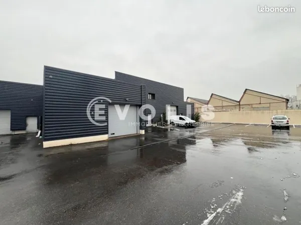 Local d'activité 435 m²