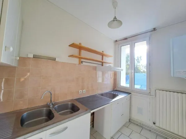 Loue T2 - 52m² - Tours 37000