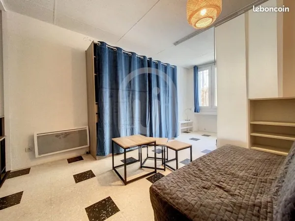 Studio 1 pièce 26 m²
