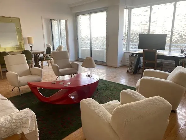 Appartement 5 pièces 143 m²