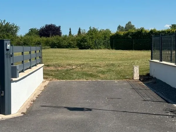 Terrain à bâtir 1024m²