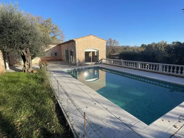 Villa 5 pièces 180 m²