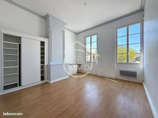 Local commercial 86 m² Castillon-la-Bataille