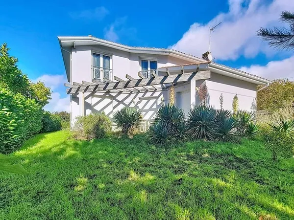 Maison 5 pièces 154 m²