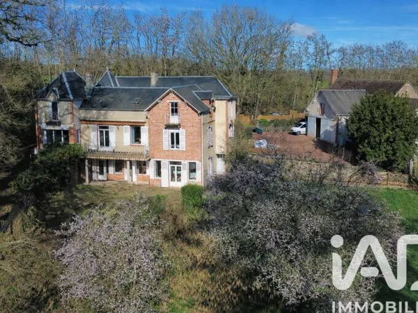 Maison 7 pièces 233 m²