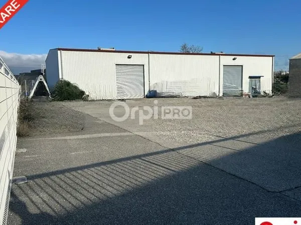 Local d'activité 630 m²