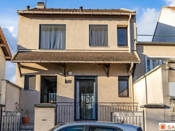 Jolie maison rénovée, jardin, studio indépendant.