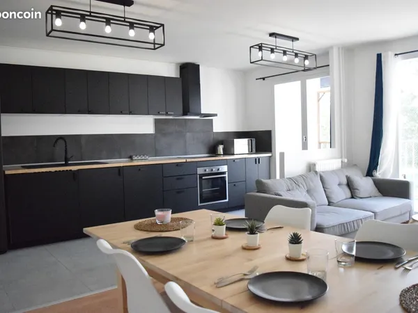 Colocation 108m² - Rénové & meublé - Proche Gare RER B