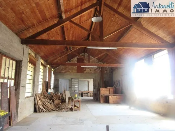 Maison 1 pièce 250 m²