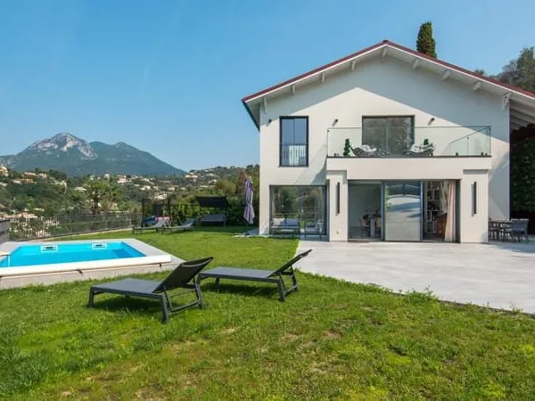 Maison rénovée vue mer Menton, 160 m2, piscine