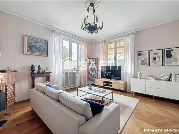 Maison à Mâcon de 126 m² sur 735 m² de terrain
