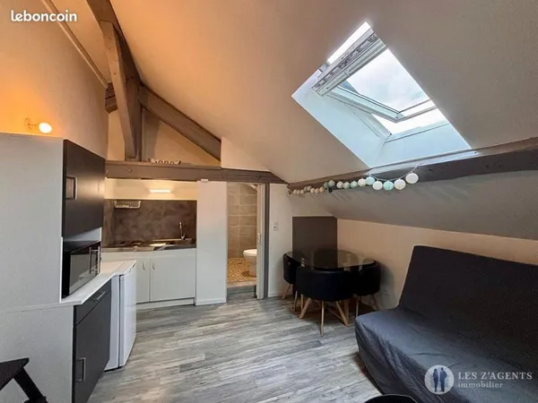 Studio 1 pièce 12 m²