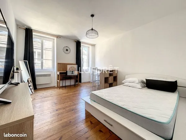 Studio 1 pièce 25 m²