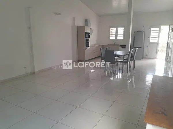 A Vendre : Maison T3 à FORT-DE-FRANCE 92 m²