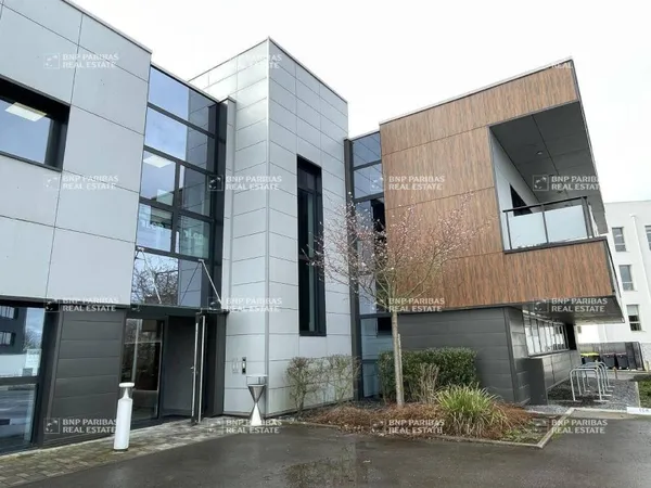 Bureaux 297 m²