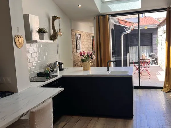 Superbe T2 de 70 m² avec extérieur