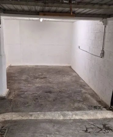 Garage à louer