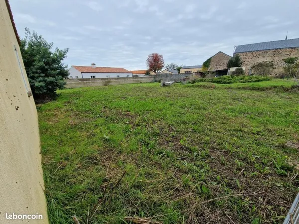 Terrain constructible 483m2