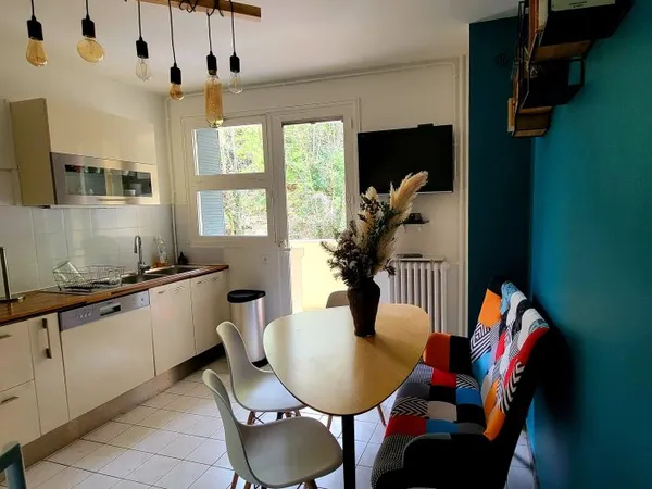 Loue appartement 80m² en colocation Lyon quai du Rhône, proche hyper centre - Caluire-et-Cuire
