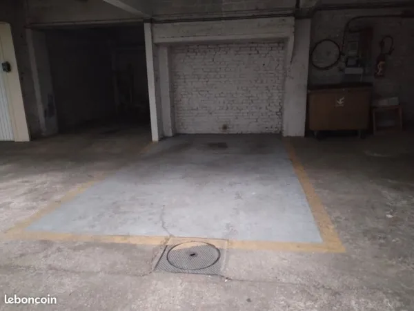 Parking en sous-sol à louer