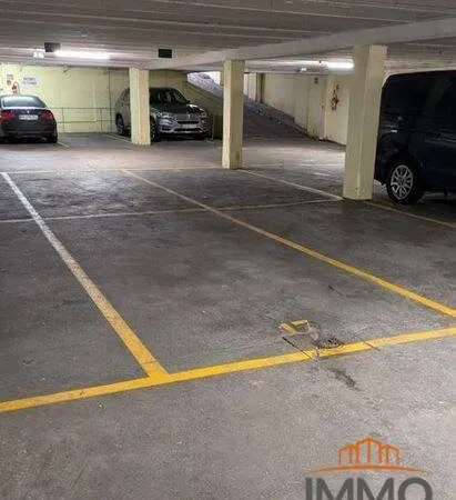 Parking 13 m²