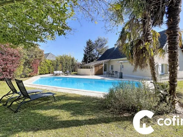 Maison 4 chambres - Piscine - Theze