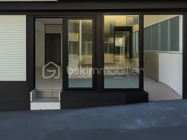 Local commercial 6 pièces 140 m²