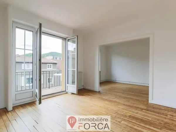 ARS SUR MOSELLE - APPARTEMENT 5 PIECES + GARAGE - 89 m²