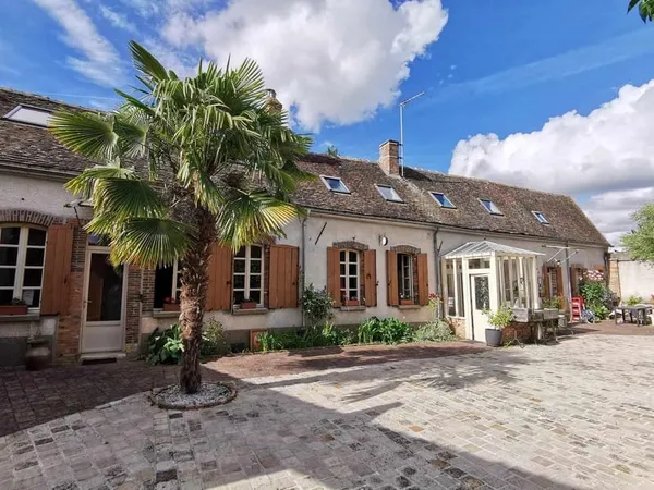 Spacieuse et charmante maison à 10 minutes de BRAY-SUR-SEINE