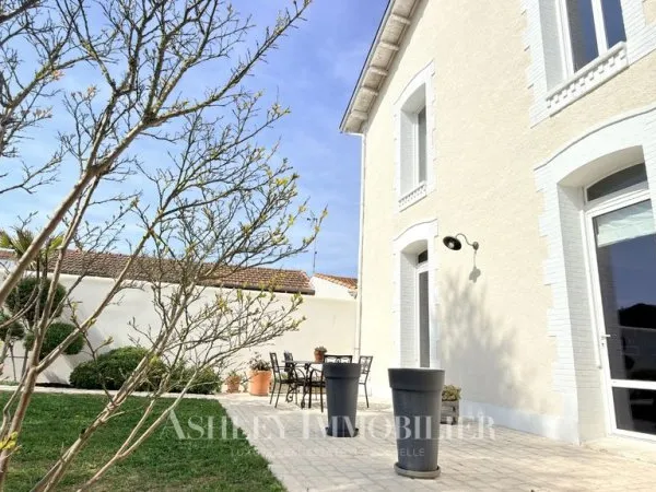 Maison de luxe 6 pièces 164 m²