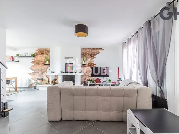 Superbe appartement lumineux de 4 pièces à COMBS LA VILLE !